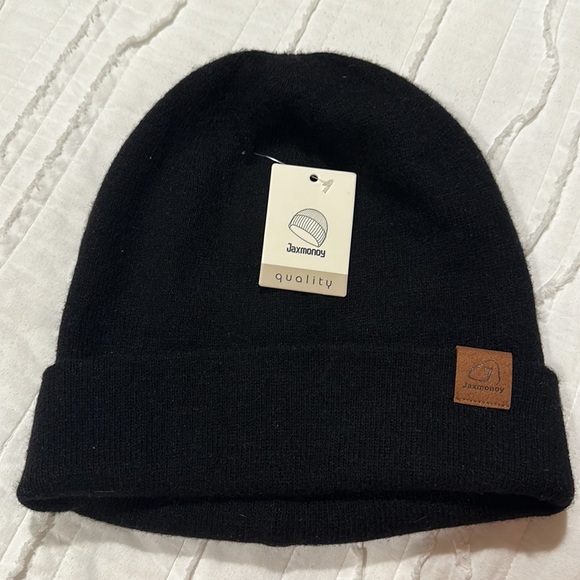 New Cashmere and Wool Slouch Beanie - Picture 2 of 2
